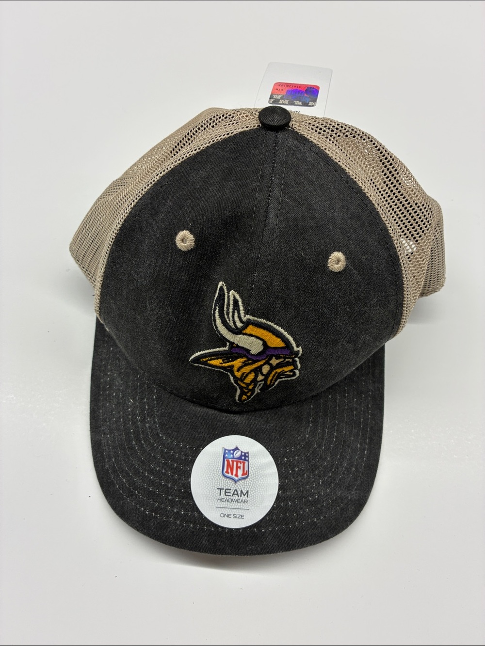 NEW Minnesota Vikings NFL Trucker Hat